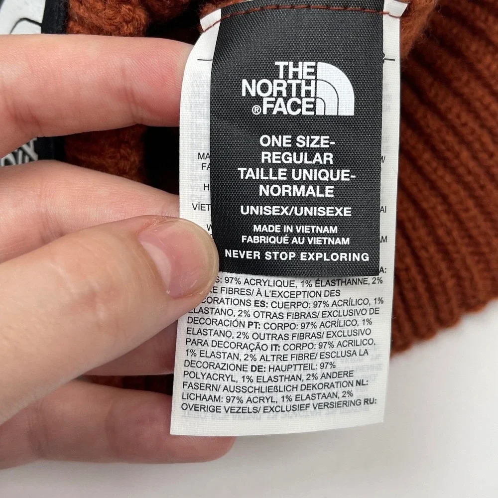 The North Face Salty Dog Beanie Men OS Rust Brown Ribbed Knit Logo Patch Hat